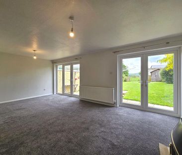 3 bedroom semi-detached house to rent - Photo 2