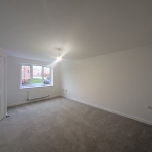 3 bedroom detached house to rent - Photo 2