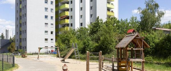 Weitblick: Helle 3 Zimmerwohnung mit Balkon - Photo 1