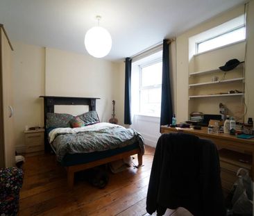 Bosuns Cottage, 44 Garth Road - Photo 5