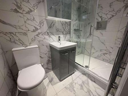 Hounslow, Null, TW3 - Photo 4