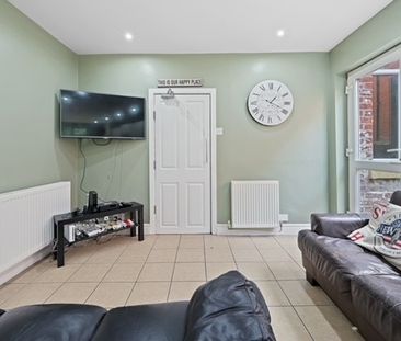 Brackenbury Road, Preston - Photo 1