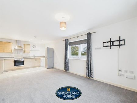 2 bedroom flat to rent - Photo 3