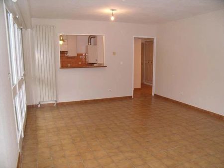 Location Appartement 3 pièces 70m² VALENCE 26000 - Photo 2