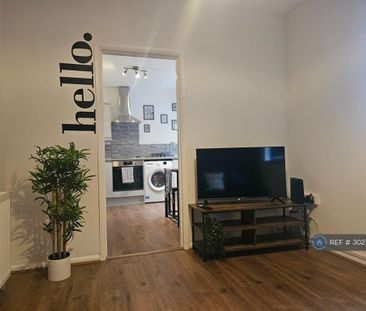 4 bedroom terraced house to rent - Photo 2