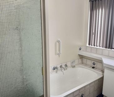 Fabulous Family Home - Photo 6