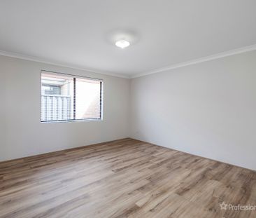 15 Perinone Glade, Brabham WA 6055 - Photo 1