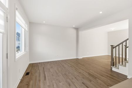 For Lease - 574 Oldenburg Avenue, Stittsville - Munster - Richmond, Ontario - Photo 5