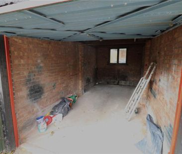 2 bedroom maisonette to rent - Photo 2