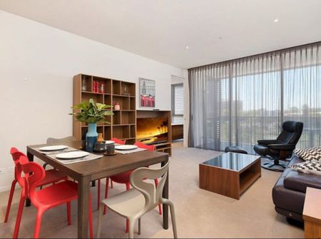 East Perth - Photo 2