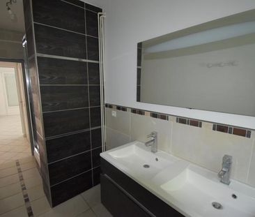 Location Appartement 4 pièces 81m² JOEUF 54240 - Photo 6