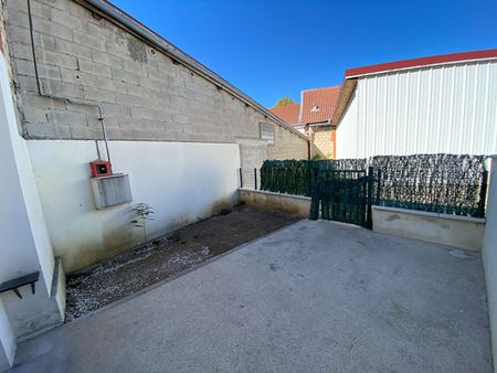 Location Appartement 3 pièces 100m² - Photo 3