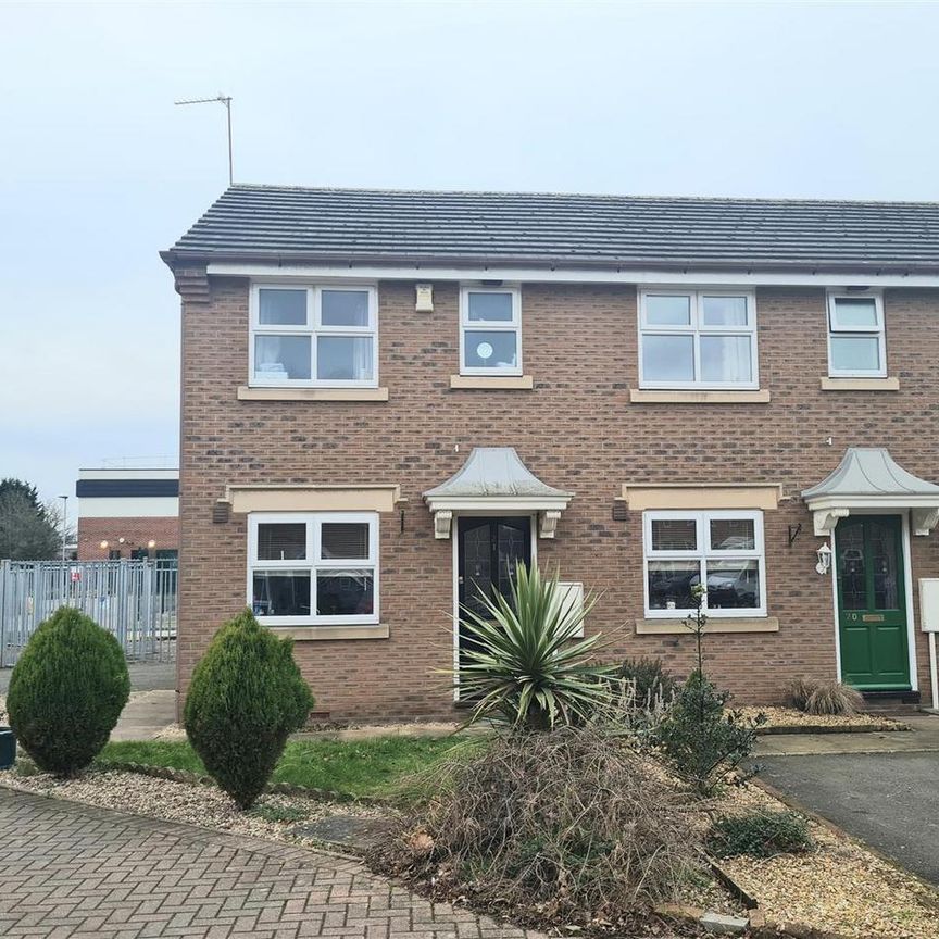 2 bedroom end of terrace house to rent - Photo 1
