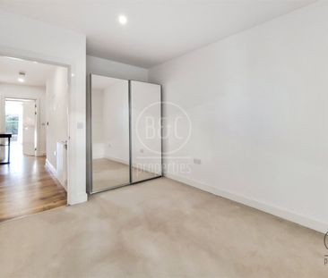 Embry Road, Kidbrooke Village, London, SE9 6BT - Photo 2