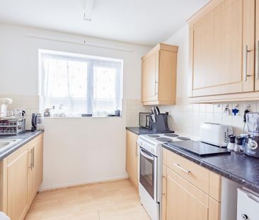 1 bedroom flat to rent - Photo 6