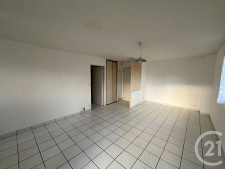 Appartement à louer 2 pièces - 41,64 m2 CHATEAUROUX - 36 - Photo 2