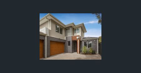 Stunning Two Level Townhouse! - Photo 5