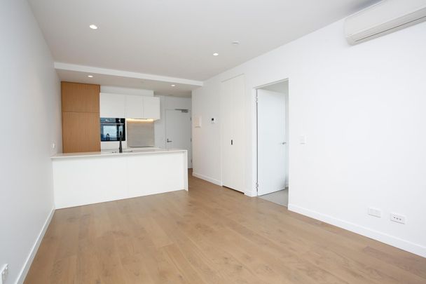 1011/443 Upper Heidelberg Road, Ivanhoe VIC 3079 - Photo 1