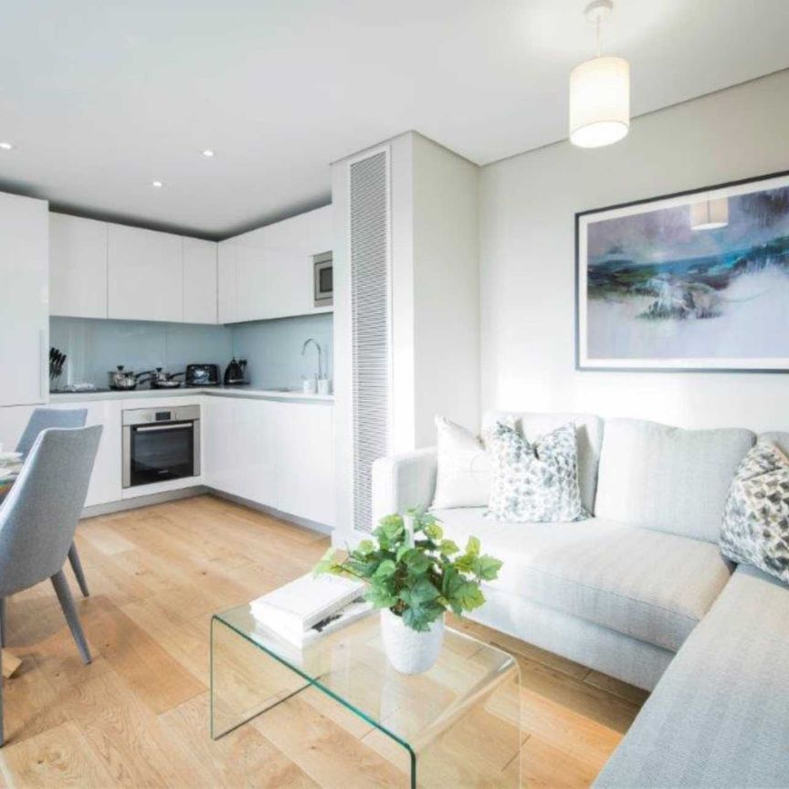 3 bed flat to rent - Photo 1