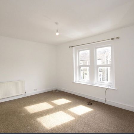 Room in a Shared House, Kensington Road, BS16 - Photo 3