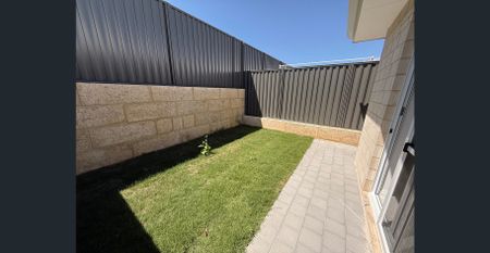 8a Lighthouse Grove, Madora Bay, WA 6210 - Photo 4