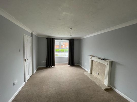 Redwing Close, Stratford-upon-Avon - Photo 1