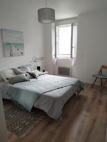 Location Appartement 2 pièces 48m² BAGNERES DE BIGORRE 65200 - Photo 3