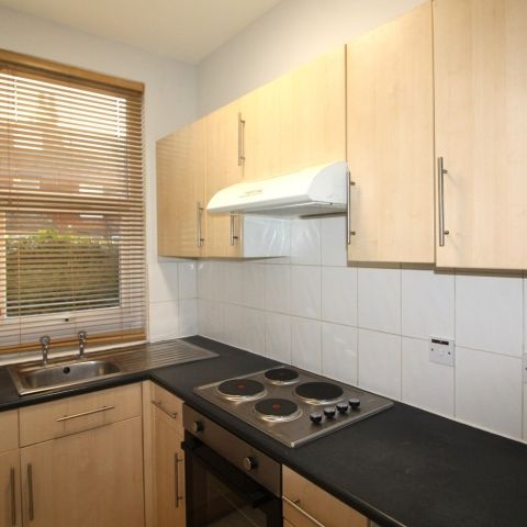 Trelawn Place, Headingley, LS6 - Photo 1