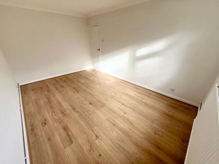 2 bedroom ground floor maisonette to rent - Photo 5