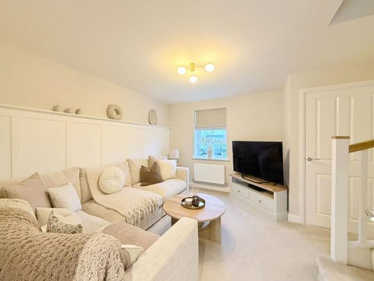 21 Ludworth Close Hyde HYDE, SK14 3GW - Photo 1