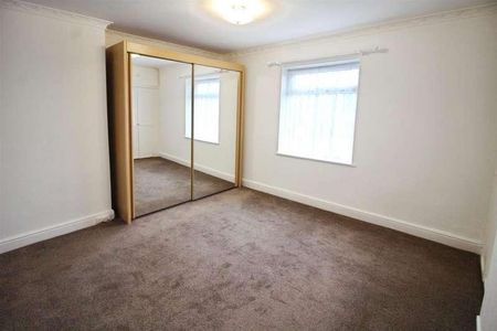 Westerton Road, Tingley, Wakefield, WF3 - Photo 5