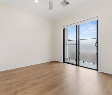 Modern townhouse in prime location - Photo 4