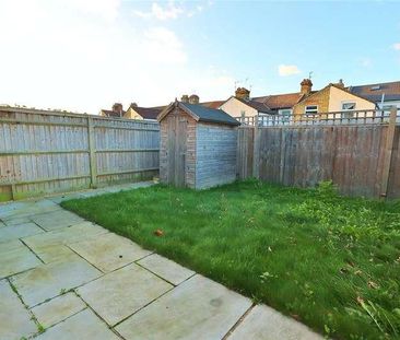 North Road, Woking, Surrey, GU21 - Photo 4