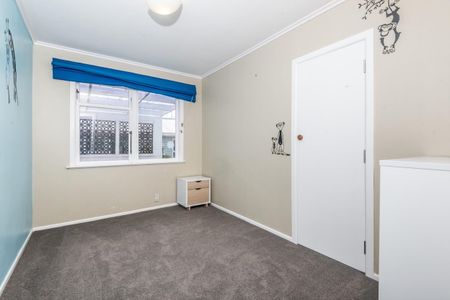 24 Franklyn Road, Tawa - Photo 5
