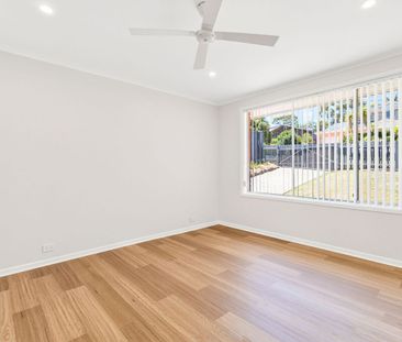 IMMACULATE FAMILY HOME - Photo 5