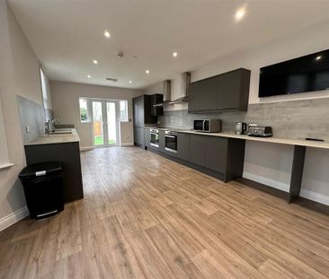 1 bedroom in a house share to rent - Photo 5