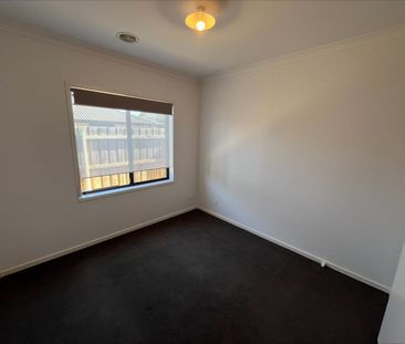 Stylish, Spacious & Designed For Modern Family Life - Photo 4