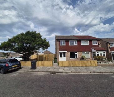 3 bedroom semi-detached house to rent - Photo 6