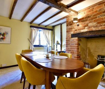 3 bedroom character property to rent - Photo 6