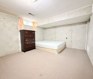 For Lease - 230 Axminster Drive Unit# Basement, Richmond Hill, Ontario - Photo 3