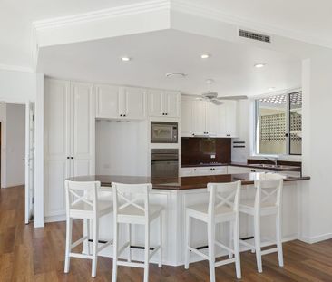 41.5M WATERFRONTAGE NORTH FACING FRENCH PROVINCIAL HOME - Photo 3