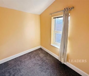 3 bedroom detached house to rent - Photo 6