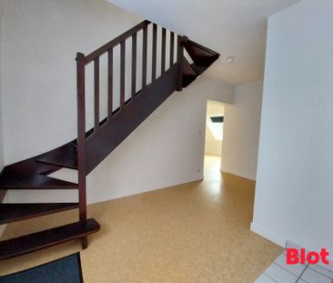 Location Appartement 2 pièces 45m² CHARTRES DE BRETAGNE 35131 - Photo 2