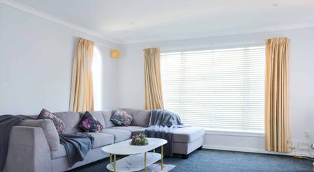 3-Bedroom Home in Upper Riccarton - Photo 2