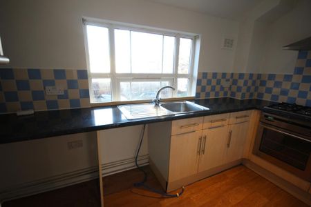 1 bedroom flat to rent - Photo 5