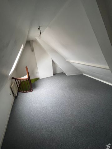 Un appartement à usage d'habitation en DUPLEX sur SAINT-ETIENNE-DU-ROUVRAY. - Photo 5