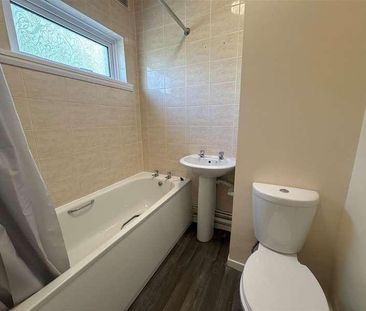 Tremgarth, Wildmill, Bridgend, CF31 - Photo 4