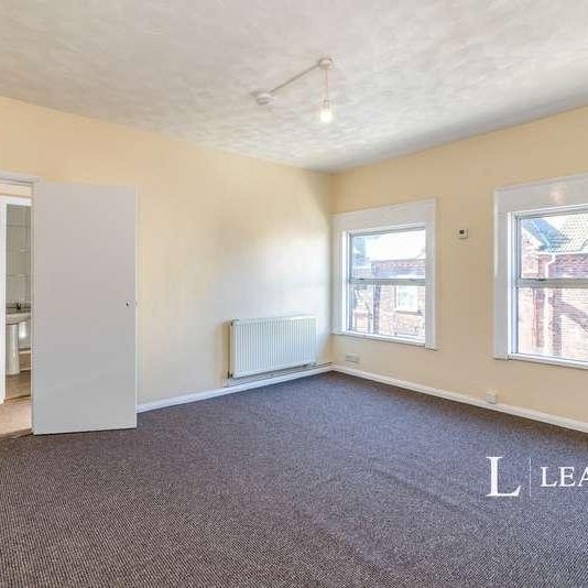 High Street, Lowestoft, Suffolk, NR32 - Photo 1