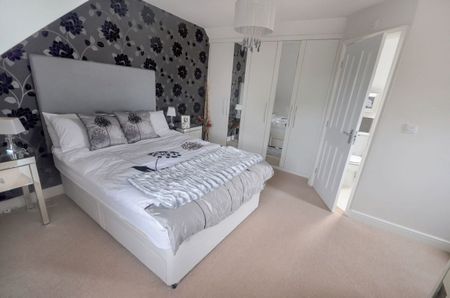 Lingwell Park, Widnes, WA8 9YP - Photo 5