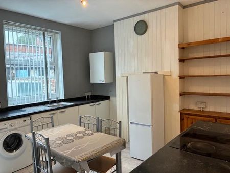 2 bedroom terraced house to rent - Photo 5